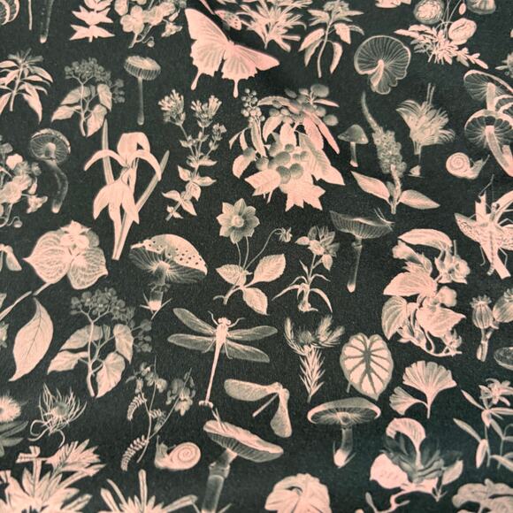 NWT Flylow women’s Marion board shorts. Size 8. Green Pink floral woodland Arame - Picture 5 of 5